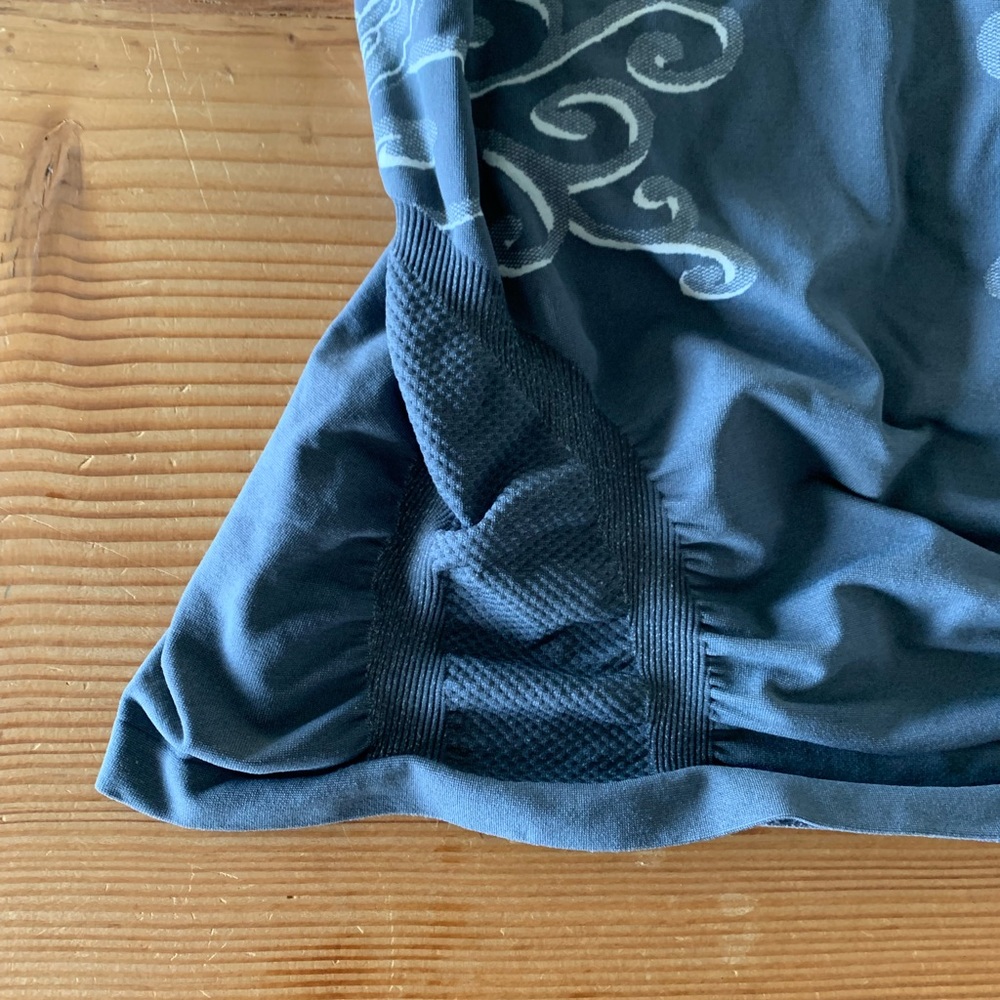 Athleta Exercise Top - Picture 3 of 5